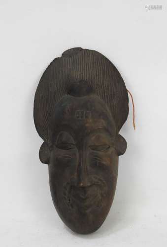 BAOULE - Cote d'Ivoire : Masque de danse en bois sculpté. Ha...