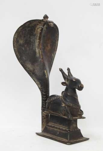 INDE XIXème siècle : Cobra - Shiva en bronze. à patine. Haut...