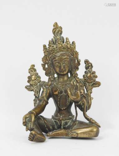 CHINE ou TIBET: Petit bouddha en bronze doré. Haut.: 8 cm