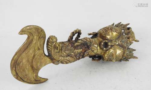 TIBET : Dague rituel « Phurbu » en bronze à décor d'un drago...