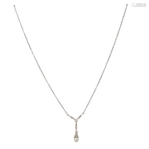 Collier mit 2 Altschliffdiamanten von zus. ca. 0,15 ct