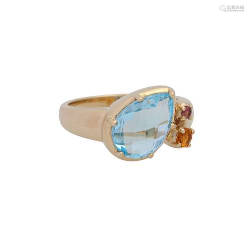 Ring mit facettiertem blauem Topastropfen