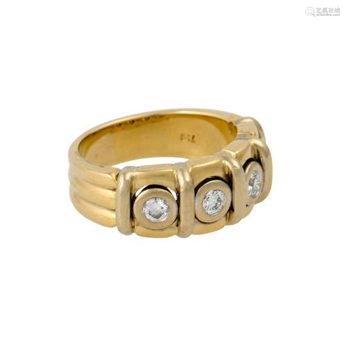 Ring mit 4 Brillanten von zus. ca. 0,4 ct,