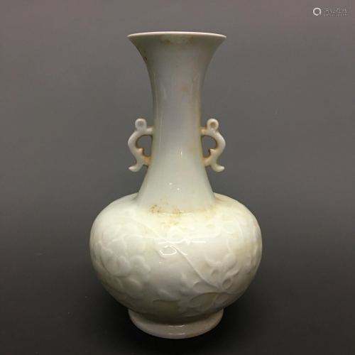 Chinese Celdon Glazed Bottle Vase