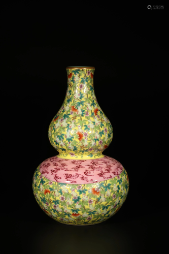Famille Rose Fulushou Gourd-shaped Vase