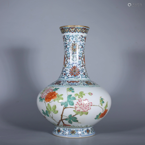 Doucai Flower Vase