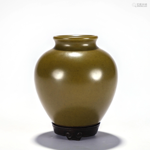 Qianlong Style Teadust Glazed Jar
