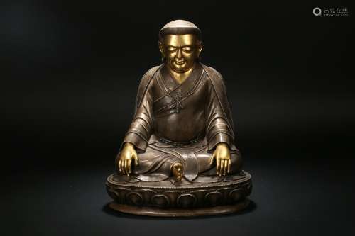 Statue of a gilt bronze master in the Qing Dynasty