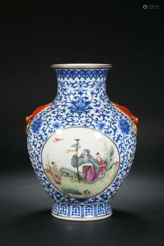 Famille rose blue vase in Qing Dynasty