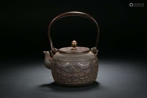 Iron Holding Pot in Qing Dynasty