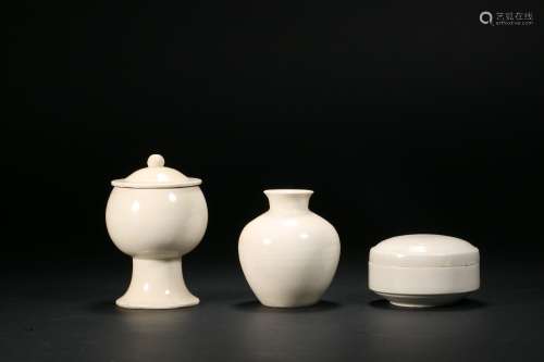 White Glazed Jar in Song Dynasty