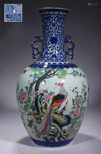 A QING DYNASTY BLUE AND WHITE FAMILLE ROSE HUNDREDS BIRDS WO...