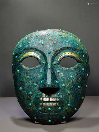 A WARRING STATES INLAYING GOLD BRONZE MASK