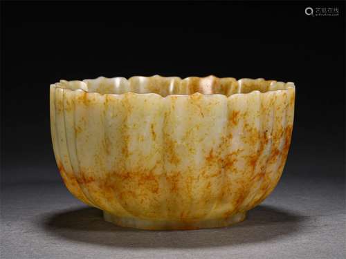 A HAN DYNASTY HETIAN JADE BOWL