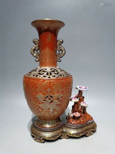 A QING DYNASTY QIANLONG SAND RED GROUND GOLD AND SILVER BANA...