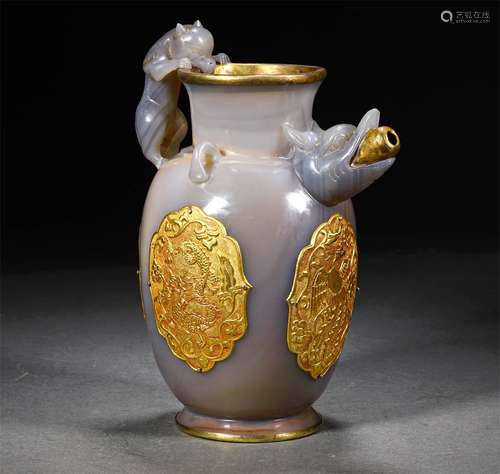 A LIAO DYNASTY AGATE GILD EWER