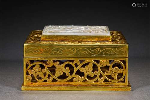 A LIAO DYNASTY BRONZE GILT INLAY JADE COVER BOX