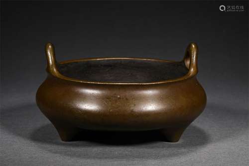 A MING DYNASTY BRONZE INCENSE BURNER