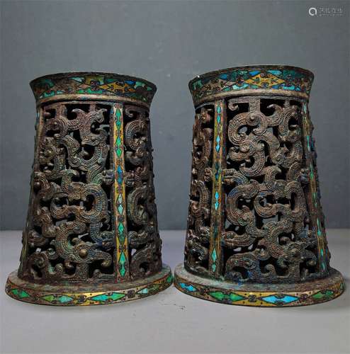 A PAIR OF WARRING STATES INLAYING GOLD INLAY GEM ORNAMENTS