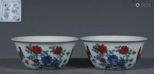 PAIR OF CHENGHUA MARK DOUCAI GLAZE CUPS