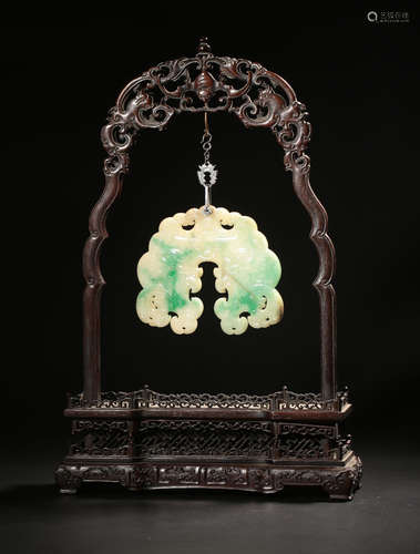 JADEITE CARVED YUQING PENDANT