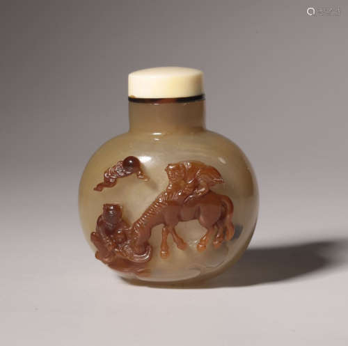 AGATE CARVED FIGURE&COW PATTERN SNUFF BOTTLE