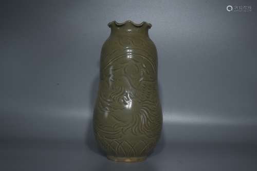 宋代耀州瓷刻花瓶