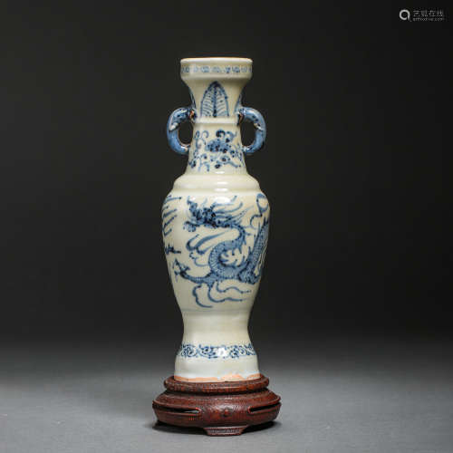 BLUE AND WHITE PORCELAIN DOUBLE-EARED VASE WITH DRAGON PATTE...