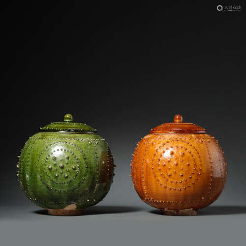 A PAIR OF YELLOW AND GREEN GLAZED GO CHESS JARS AND AGATE MA...