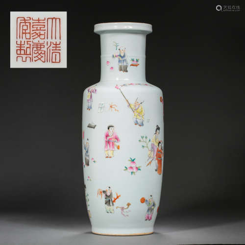 CHINESE FAMILLE ROSE VASE, JIAQING PERIOD OF THE QING DYNAST...