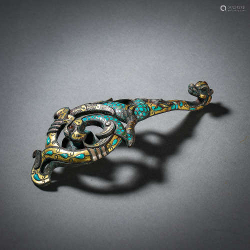 HAN DYNASTY, CHINESE BRONZE BELT HOOK, INLAID WITH GOLD AND ...