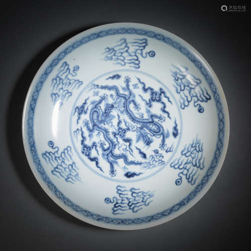 CHINESE BLUE AND WHITE PORCELAIN WITH DRAGON PATTERN PLATE, ...