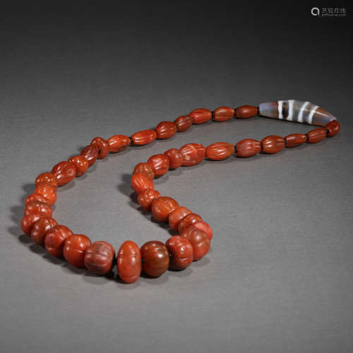 TANG DYNASTY, CHINESE RED AGATE NECKLACE