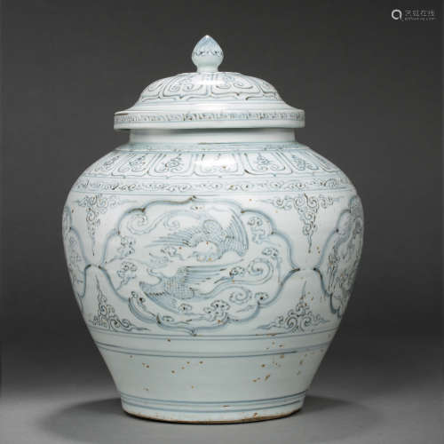 BLUE AND WHITE PORCELAIN JAR WITH LID, YUAN DYNASTY, CHINA