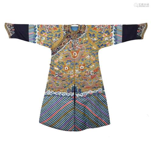 A YELLOW-GROUND KESI 'DRAGONS' ROBE