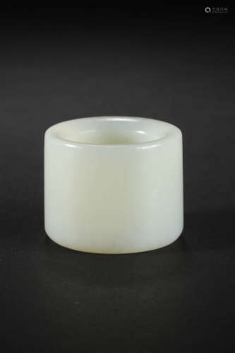 A Hetian White Jade Thumb Ring