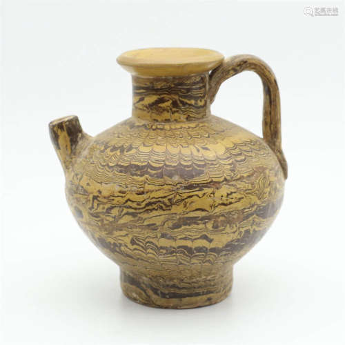 A Wood-Grained Pottery Ewer