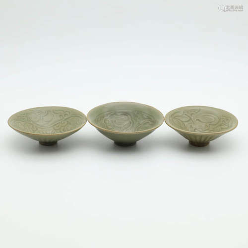 A Set Of Three Incised Cizhou Kiln Floral Conical Bowls