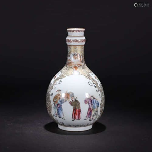 A Gilt Famille Rose Figures Globular Vase