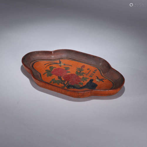 A Flowers And Birds Lacquer Begonia-Form Dish