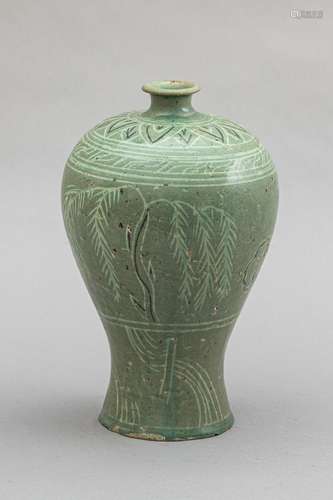 Mei Ping Vase