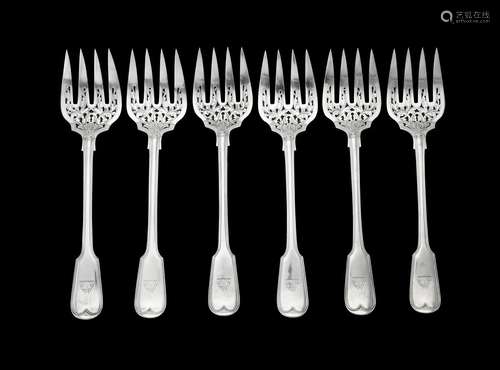 A set of six Victorian silver fiddle and thread pattern serv...