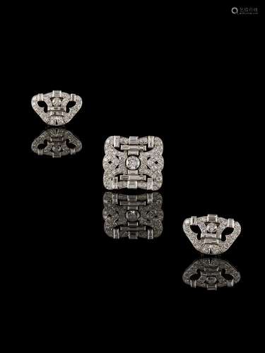 An Art Deco diamond triple clip brooch