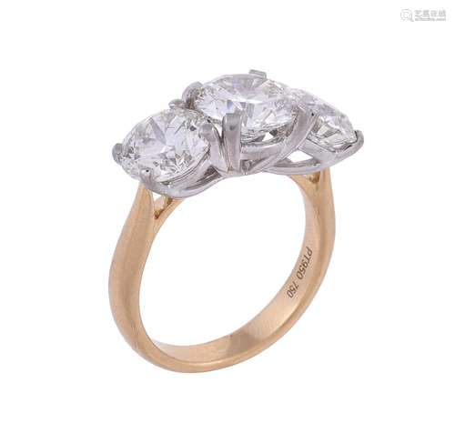 A graduated three stone diamond ring