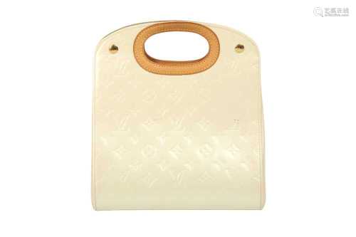 Louis Vuitton Perle Monogram Vernis Maple Drive Bag