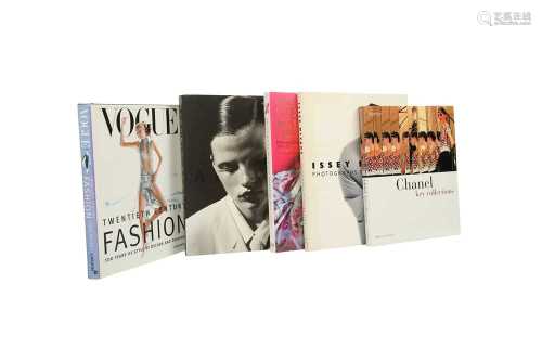 A Collection of Five Fashion Titled Books