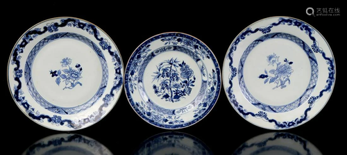 3 Chinese porcelain plates