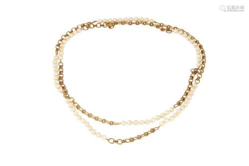 Chanel Pearl and Gold Sautoir Necklace