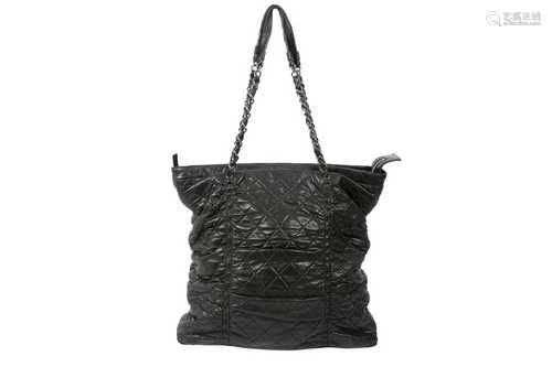 Chanel Black Quilted Chain Strap Shoulder Bag