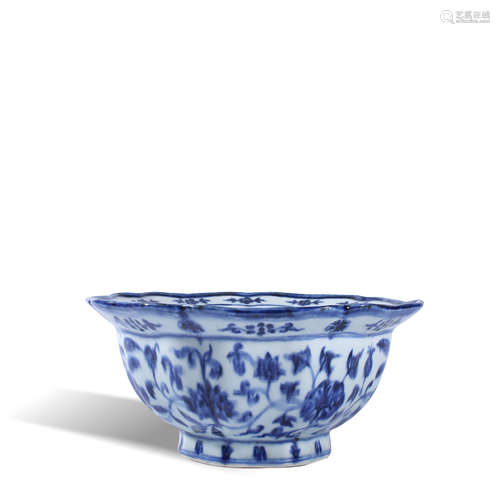 Blue and white flowerpots in Ming Dynasty